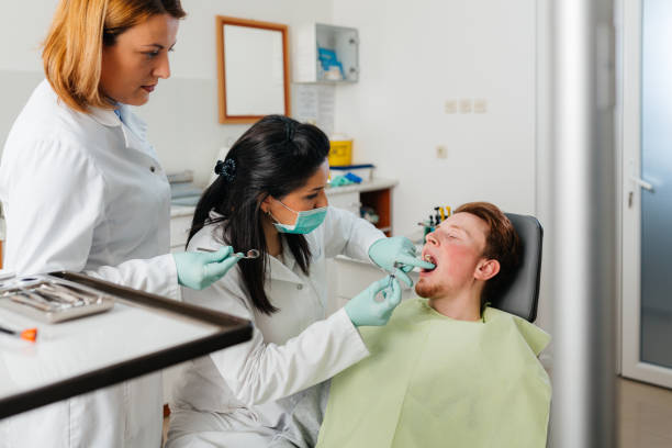Best Emergency Tooth Extraction in Pendleton, IN